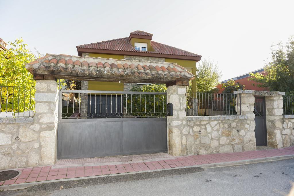 En Casa De Carlos Ортигоса-дель-Монте Экстерьер фото